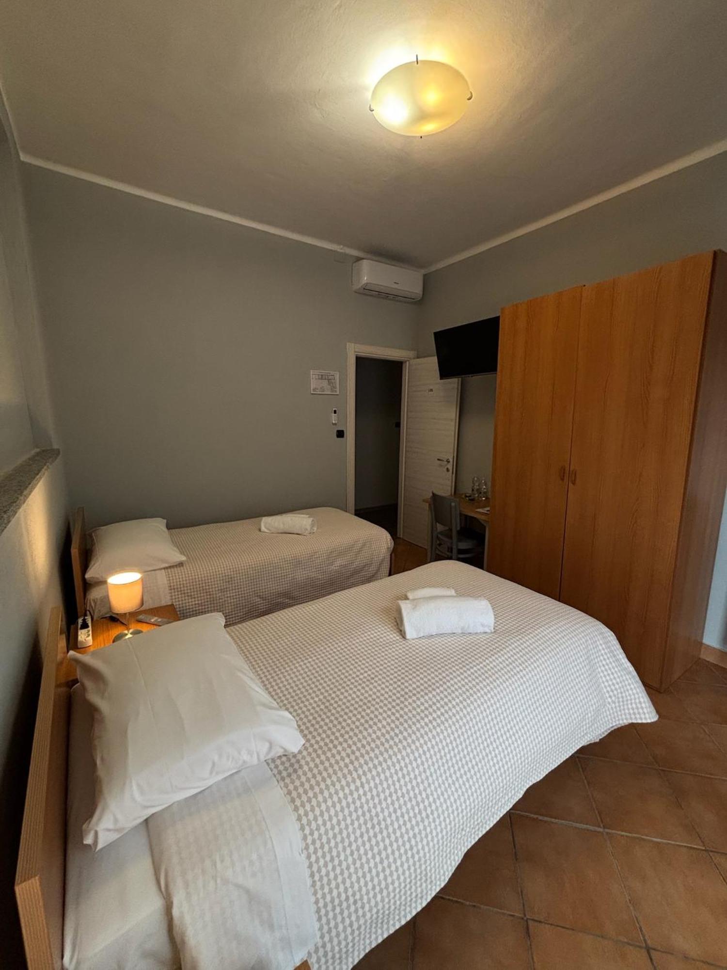 Domus Hotel Caselle Torinese Luaran gambar